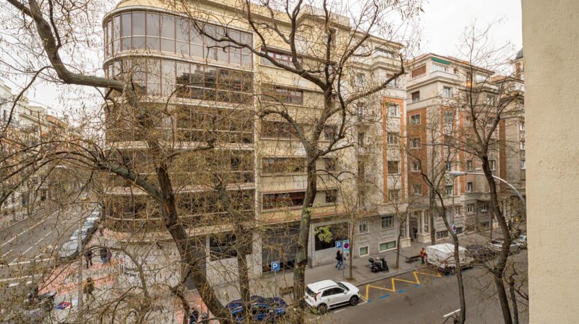 Piso exterior en la calle Quintana